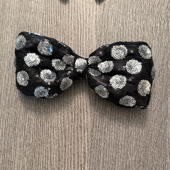 Black Sequin Polka Dot Bow Disney Ears - Picture 5 of 6